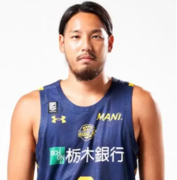 https://img.huakehe.cn/img/basketball/player/89756375ea4d28cc02198d41debbd9ab.png